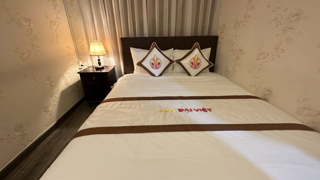 Phòng giường đôi ở khách sạn Lúa Đại Việt