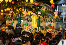 Lời bài hát Ánh Đạo Vàng Từ Bi nhạc Phật giáo mới nhất do NSND Hữu Quốc sáng tác và biểu diễn. Nghệ sĩ nhân dân Hữu Quốc hát Ánh đạo vàng từ bi ở Tx Lộc Uyền