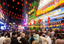 Hải sản giữa phố Tây: Trải nghiệm ‘lên đời’ nightlife Sài Gòn tại Gió Biển Đại Việt Gió Biển Đại Việt - Phố đi bộ Bùi Viện