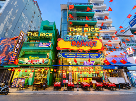 The Rice Hotel & Travel – Lựa Chọn Lưu Trú Thuận Tiện Cho Cả Gia Đình Tại TP.HCM The Rice Hotel 180 Bùi Viện, nằm trên nhà hàng Gió Biển Đại Việt